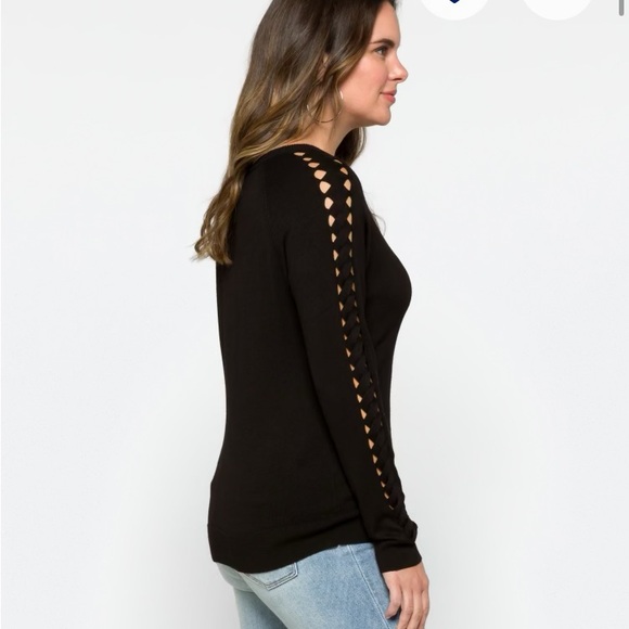 Lety and Me Sonya braided sleeve sweater - Picture 6 of 6